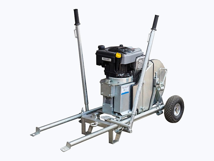 Compact service winch for pulling cables and steel ropes